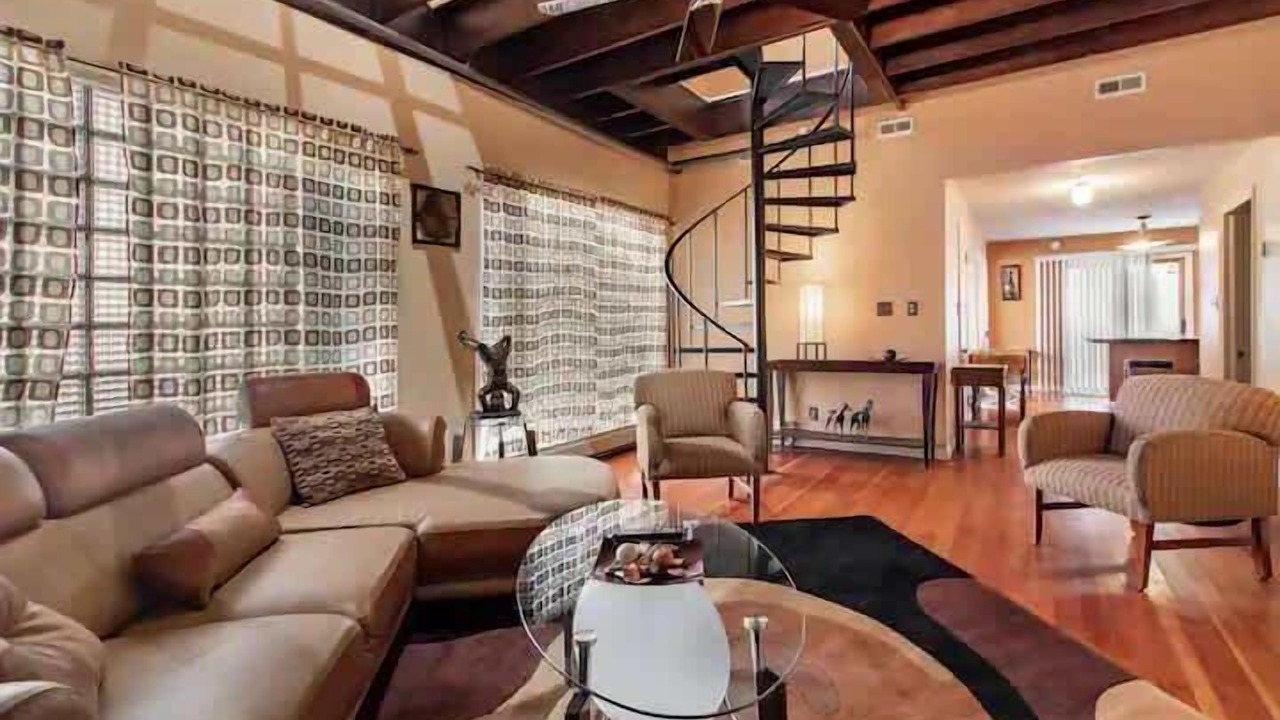 Photo of Livingroom in Hough