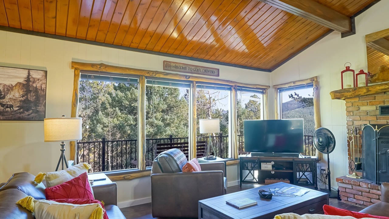 Photo of Livingroom in Rainbow Valley