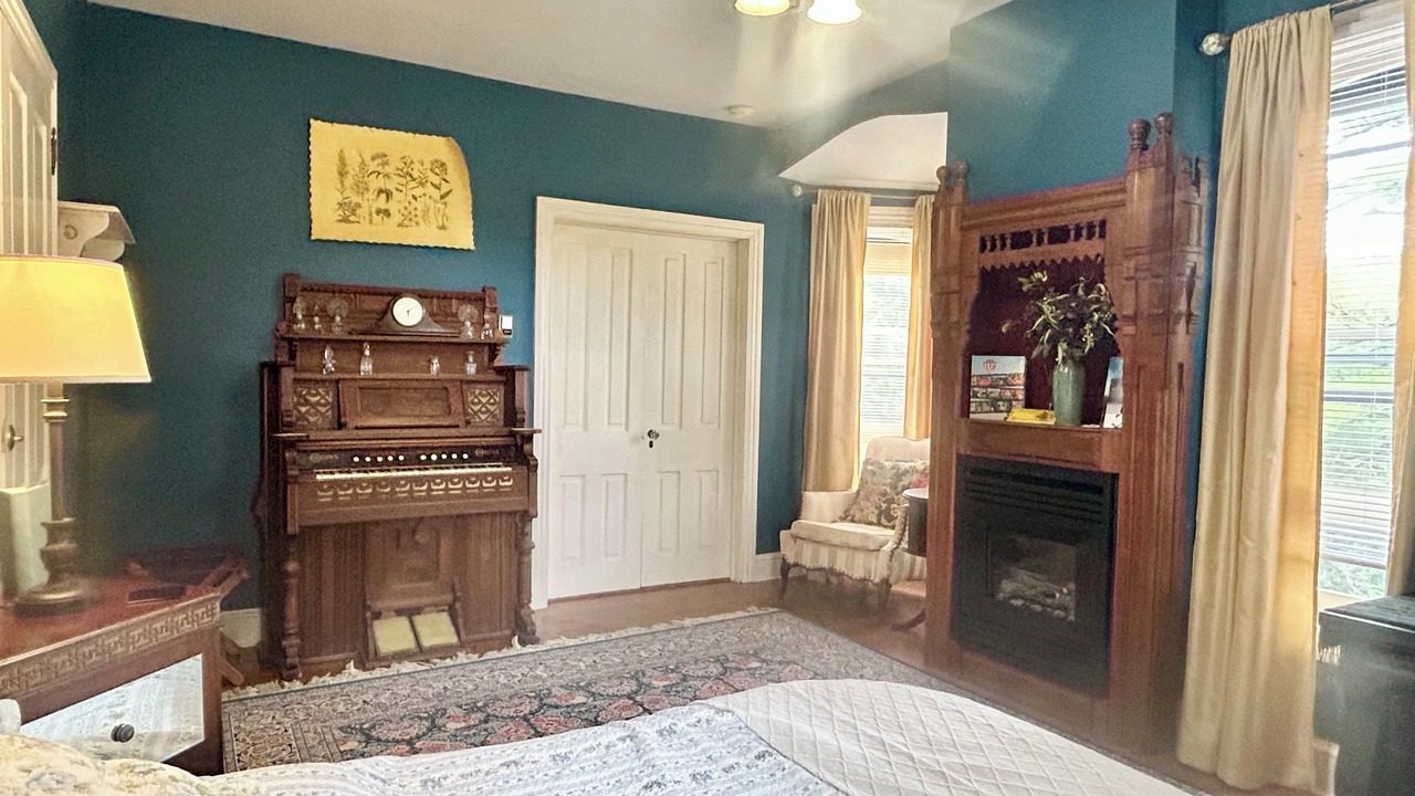 Photo of Bedroom in Adamstown