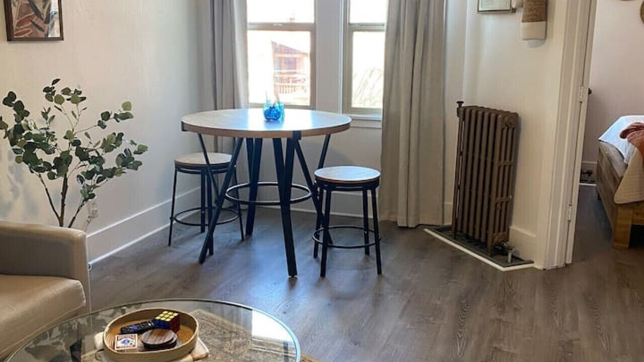 Photo of Livingroom in Downtown Klamath Falls