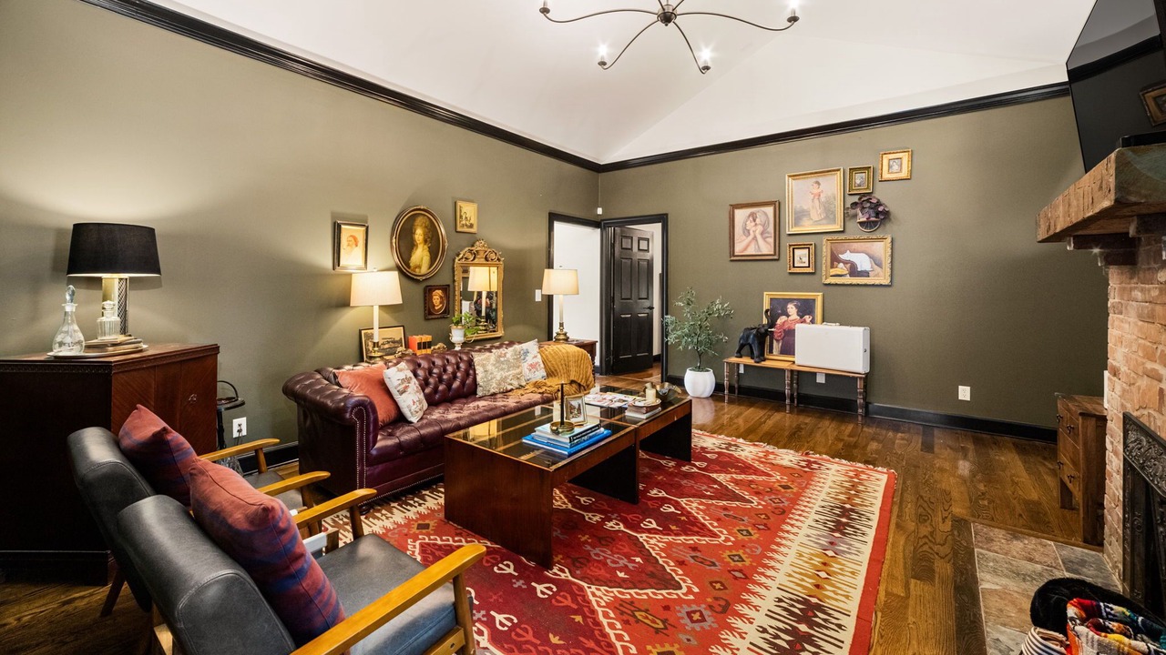 Photo of Livingroom in Eastwood