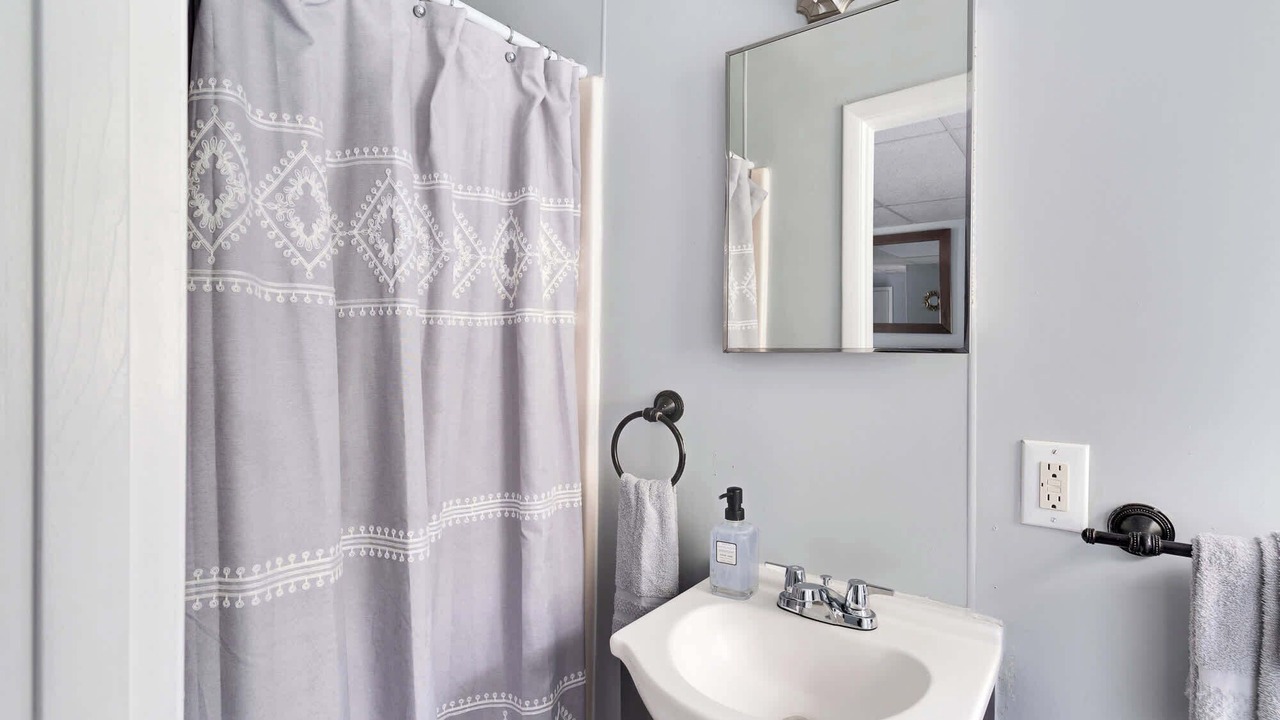Photo of Bathroom in Collegedale