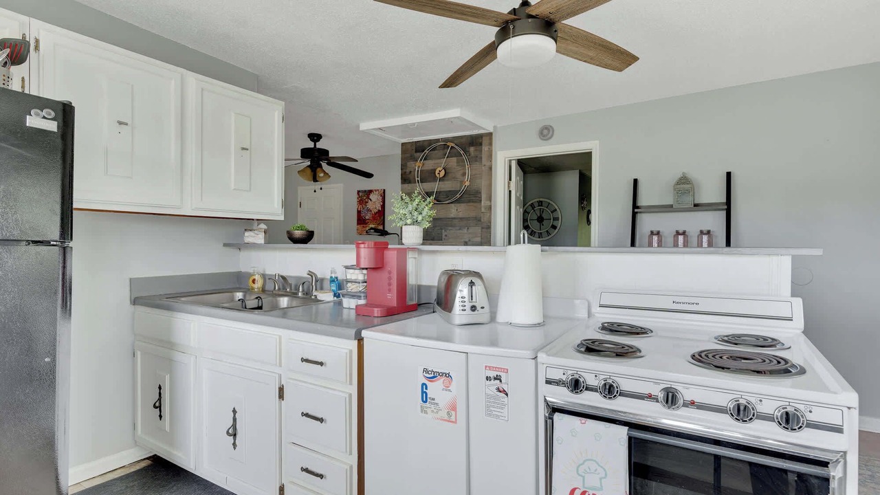 Photo of Kitchen in Collegedale