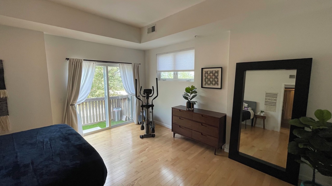 Photo of Bedroom in North Broadway - Holiday