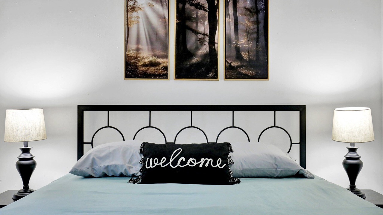 Photo of Bedroom in Lansing