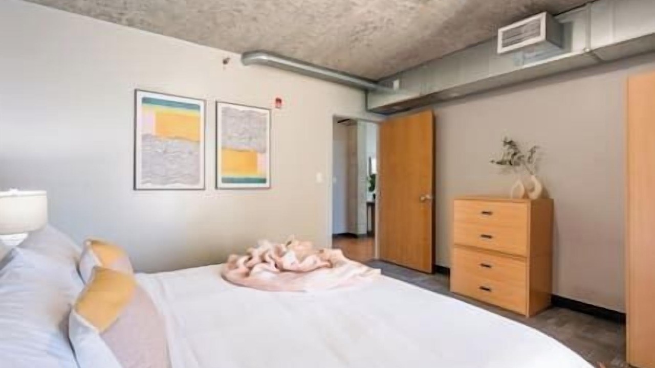 Photo of Bedroom in The Loop