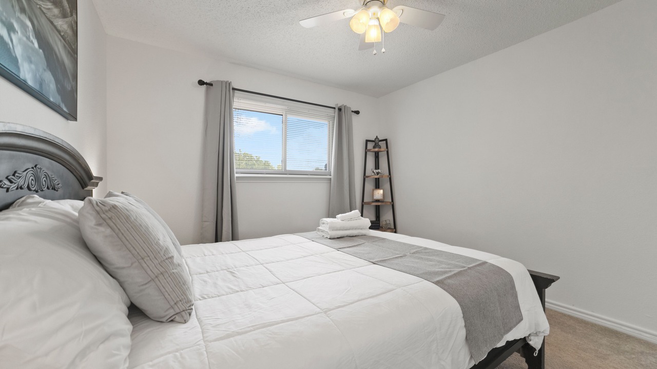 Photo of Bedroom in Pleasant Valley