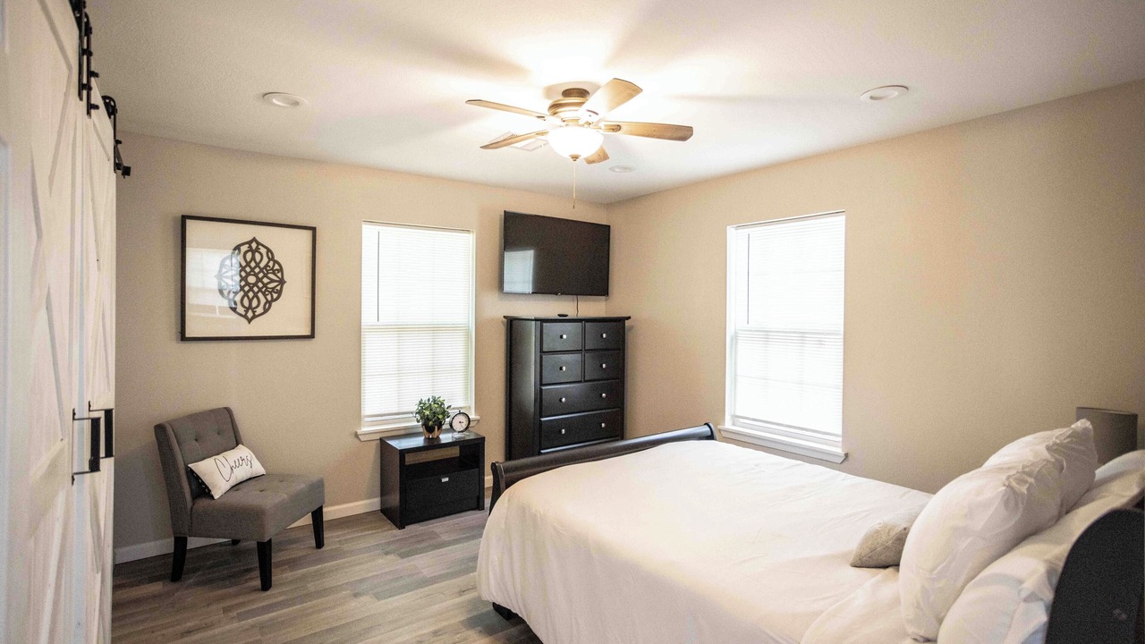 Photo of Bedroom in Alvin