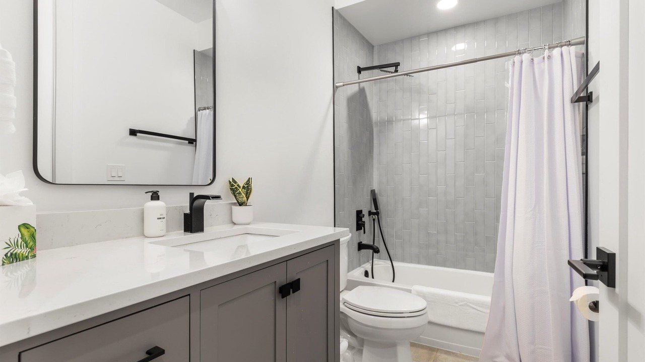 Photo of Bathroom in Park View
