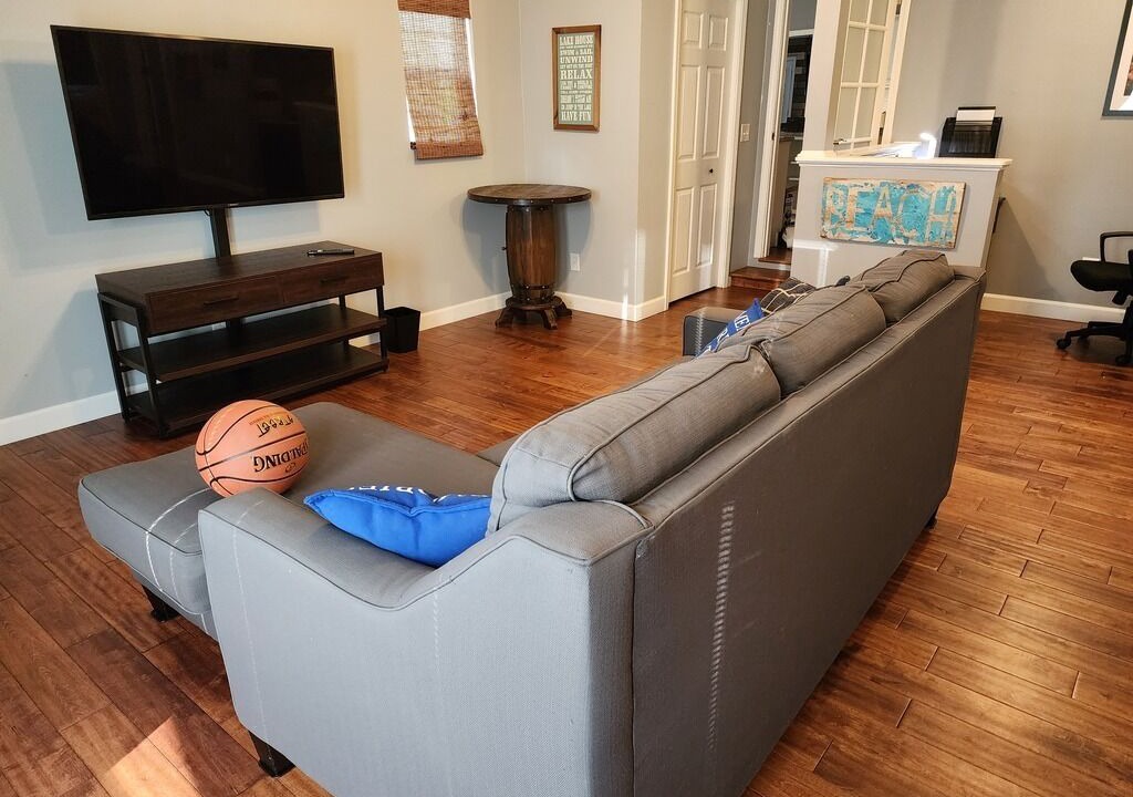Photo of Livingroom in Inman