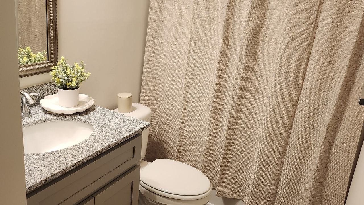 Photo of Bathroom in Seven Oaks