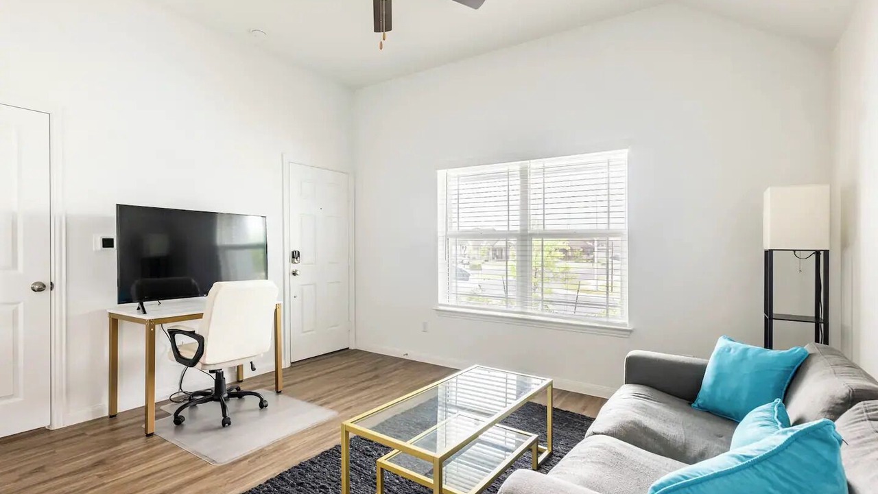 Photo of Livingroom in Manchaca