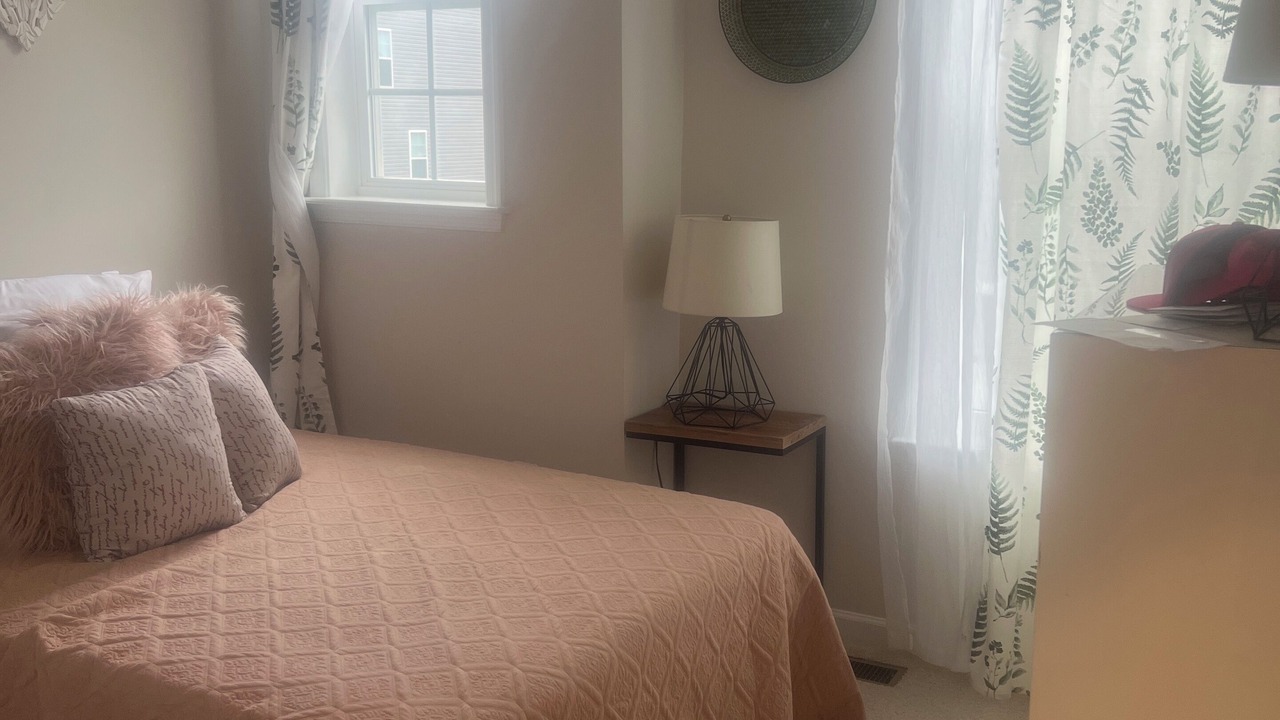 Photo of Bedroom in Laurel