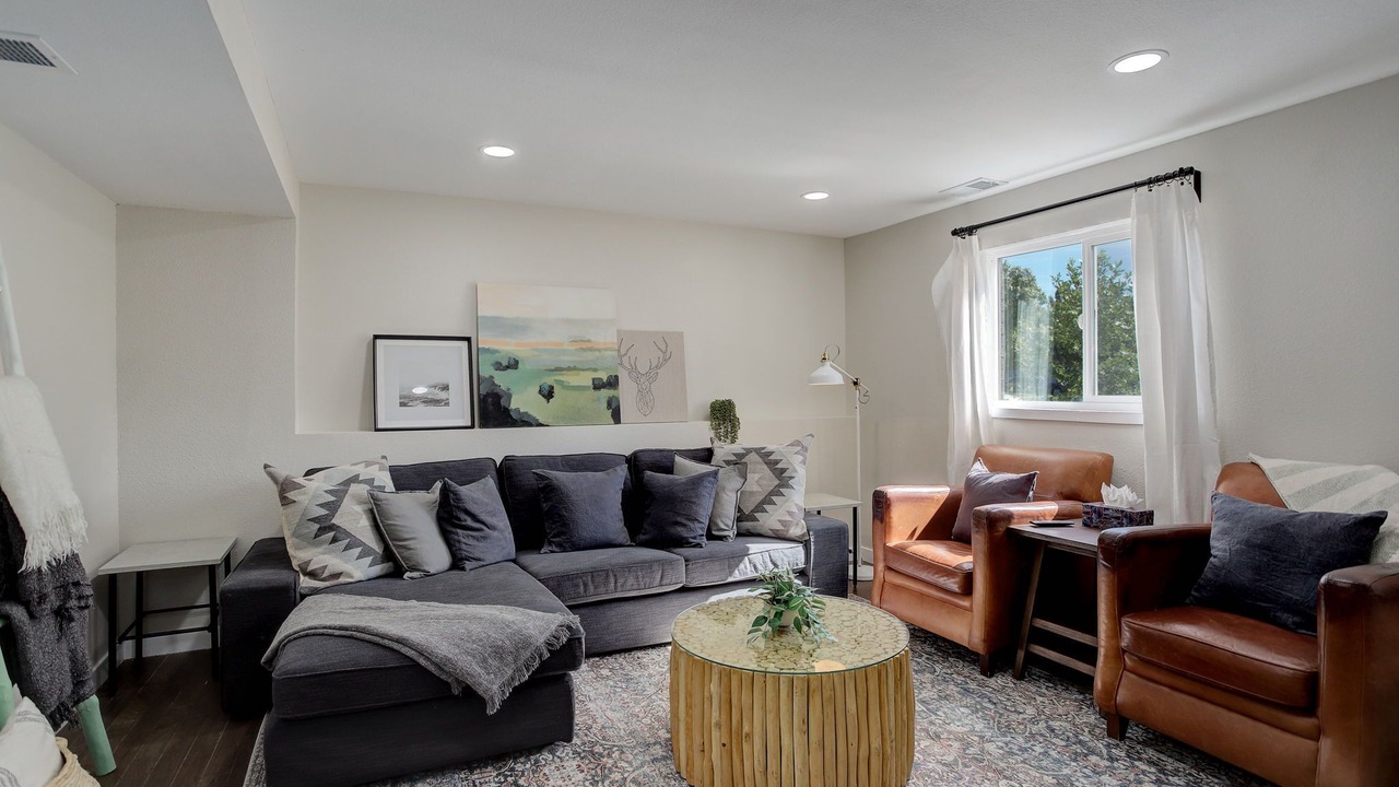 Photo of Livingroom in Northwest Arvada