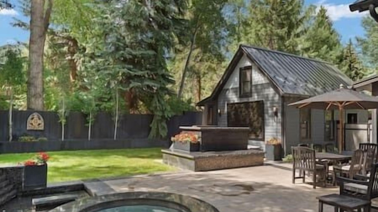 Photo of Outdoor in West End