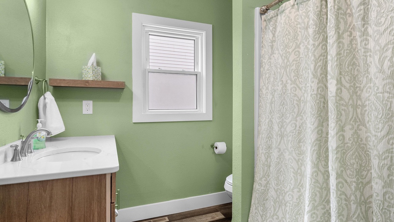 Photo of Bathroom in Manitowoc
