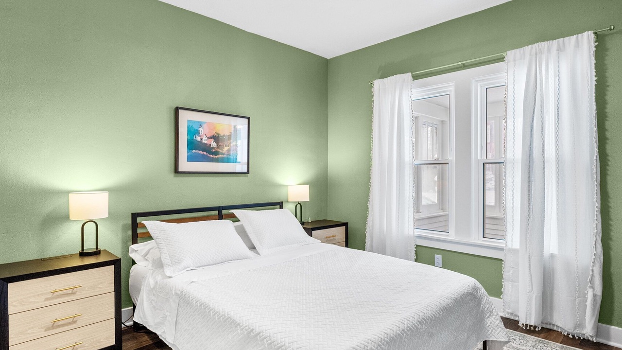 Photo of Bedroom in Manitowoc