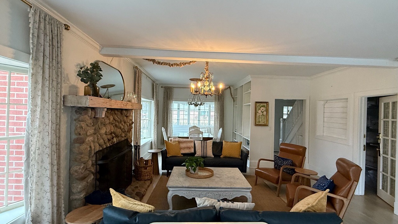 Photo of Livingroom in Sawyer