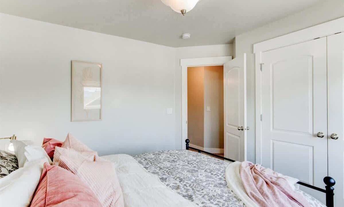 Photo of Bedroom in Sunset Heights