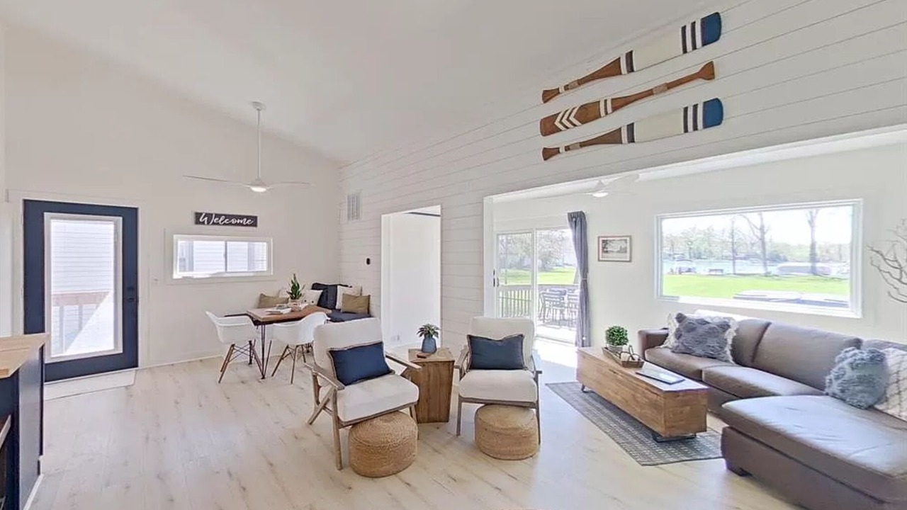 Photo of Livingroom in Lakeland