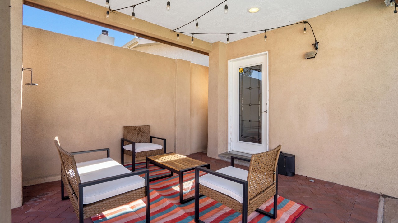 Photo of Patio Balcony in Northeast Heights