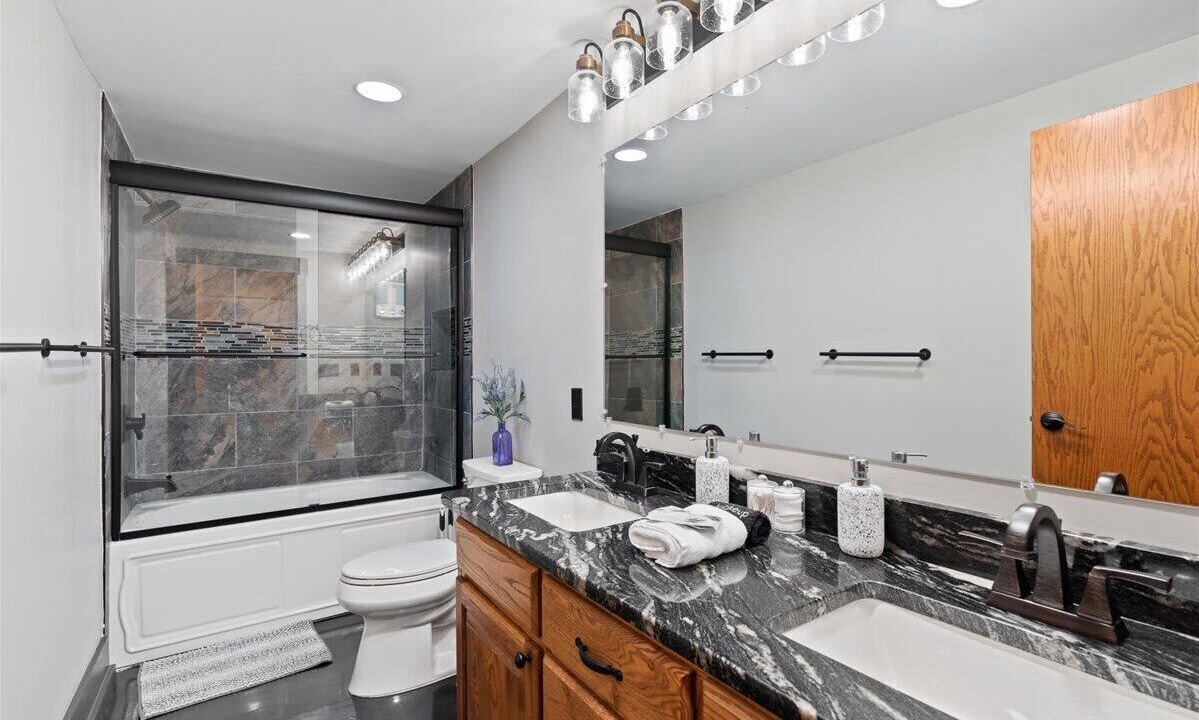 Photo of Bathroom in South Pittsburg
