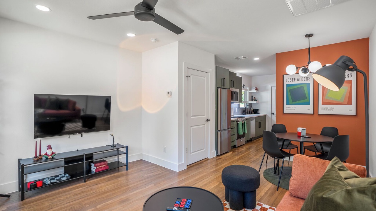 Photo of Livingroom in Greater East End