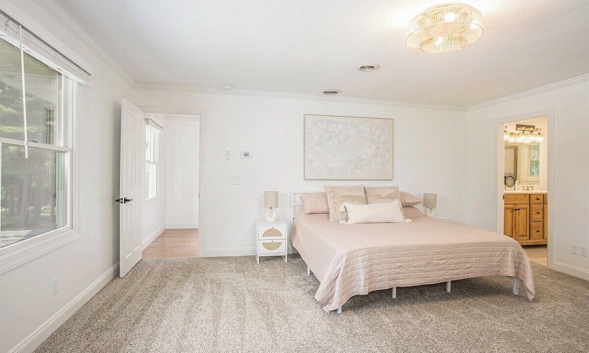 Photo of Bedroom in White Pigeon