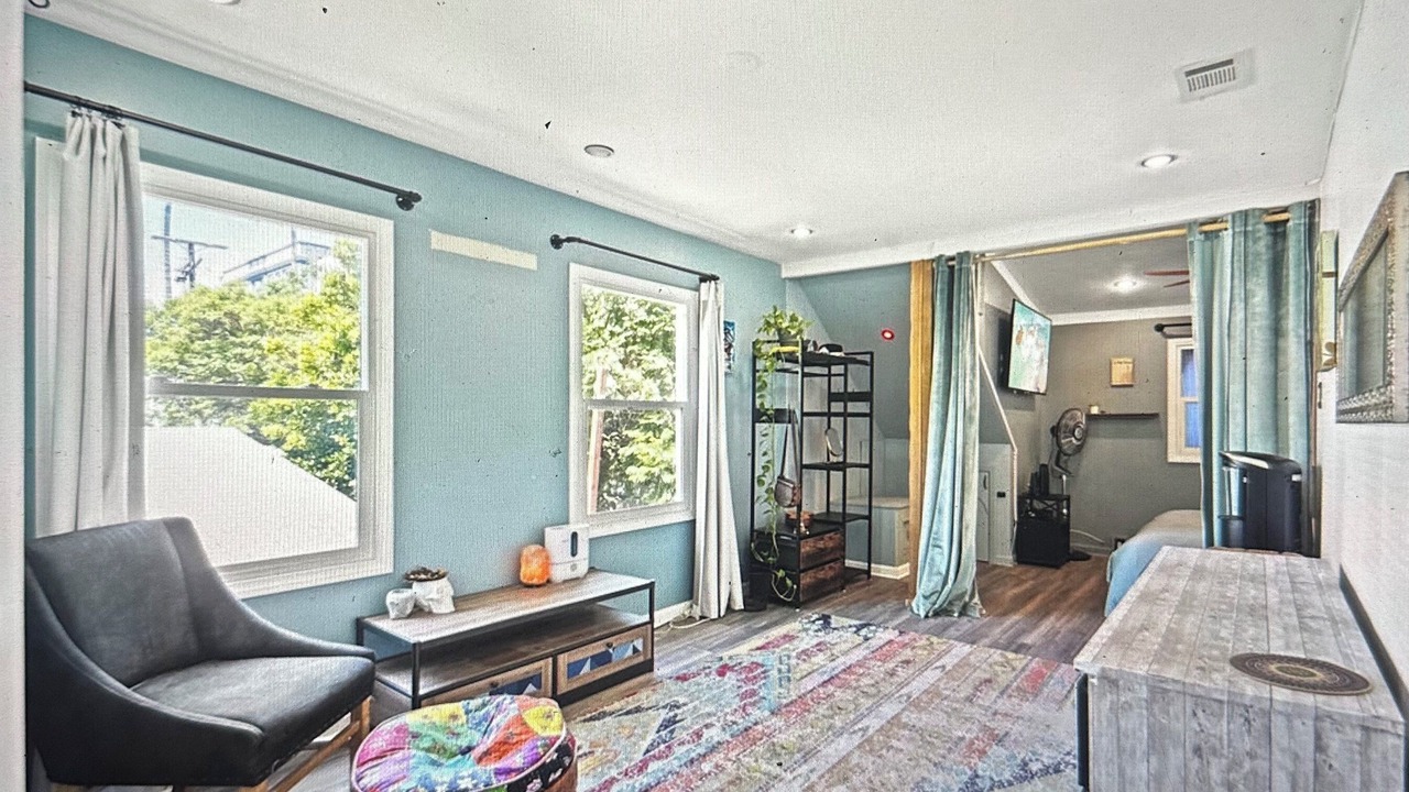 Photo of Bedroom in Hollywood
