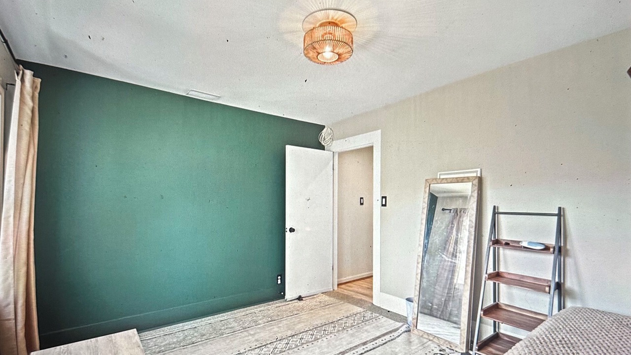 Photo of Bedroom in Hollywood