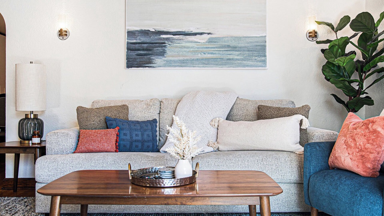 Photo of Livingroom in Morton Meadows