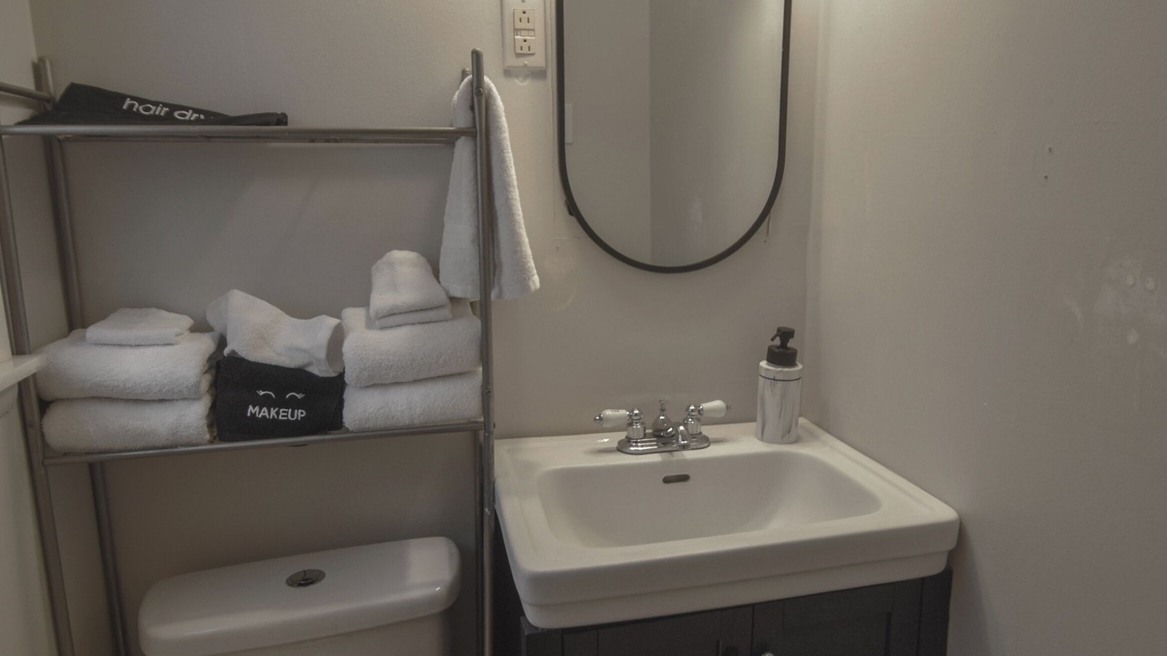 Photo of Bathroom in Charlotte Park