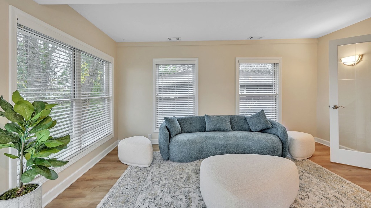 Photo of Livingroom in Cedar Lake