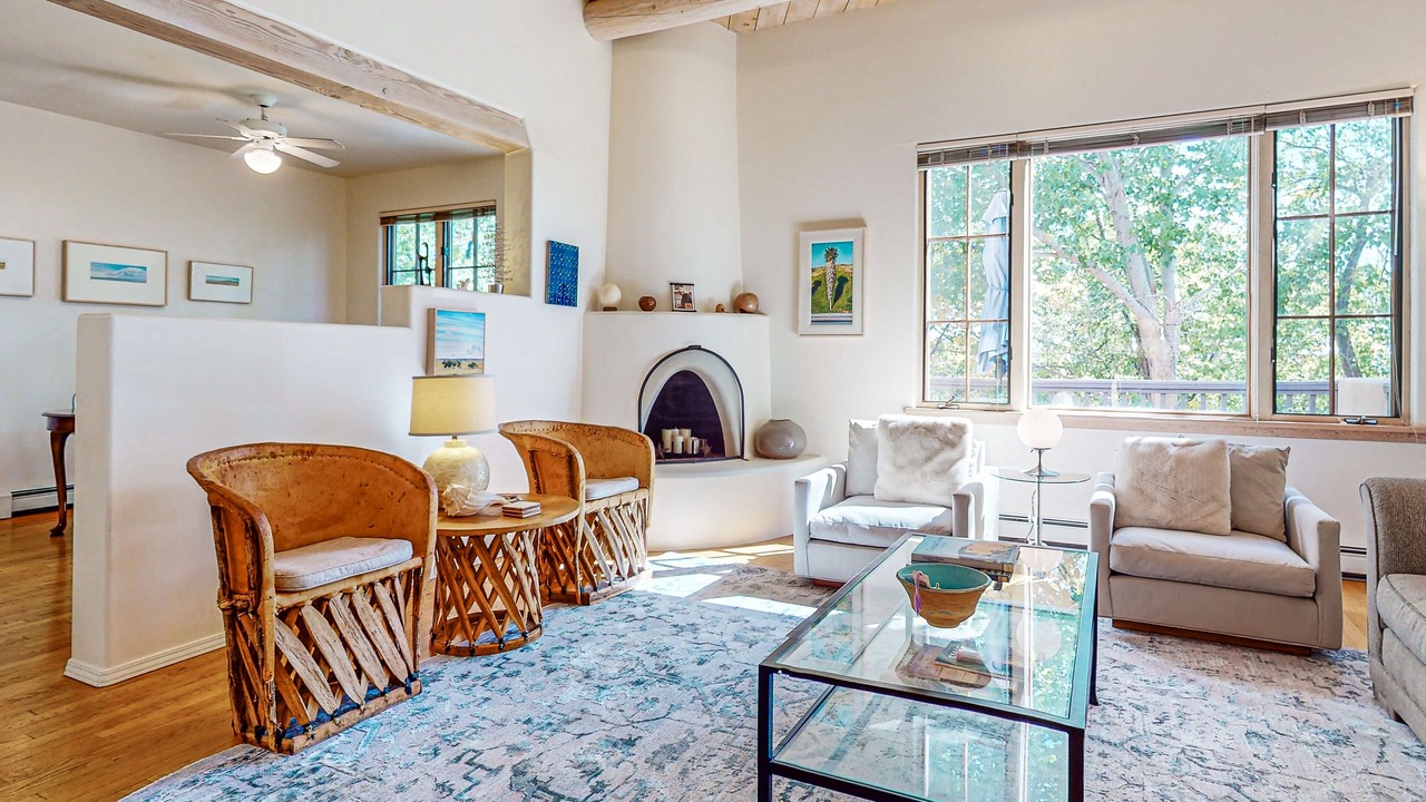 Photo of Livingroom in Santa Fe