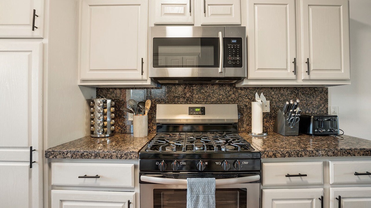 Photo of Kitchen in University Hills and Windsor Park