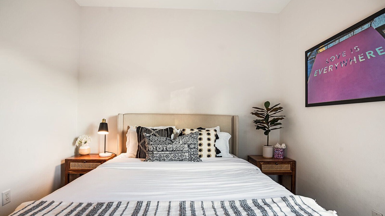 Photo of Bedroom in University Hills and Windsor Park