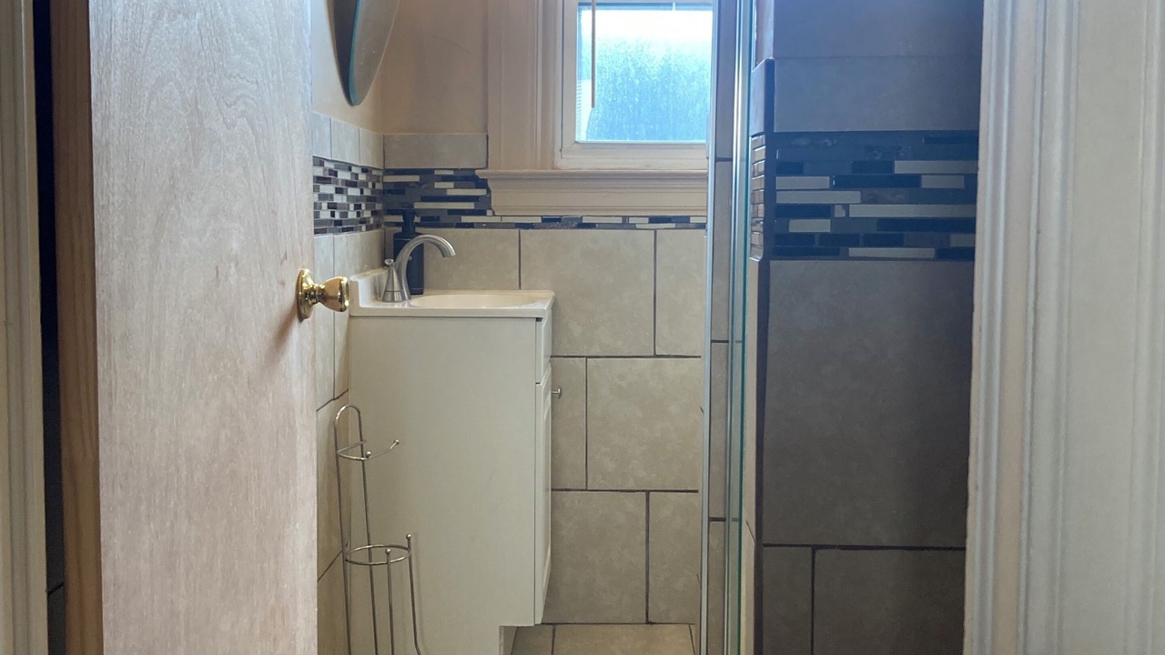 Photo of Bathroom in Drayton Plains
