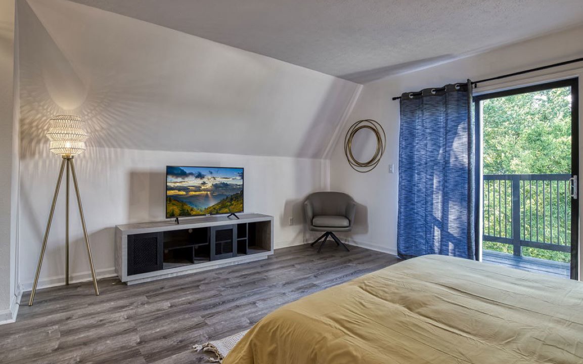 Photo of Bedroom in Kodak