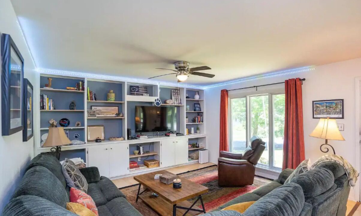 Photo of Livingroom in Park Forest Village