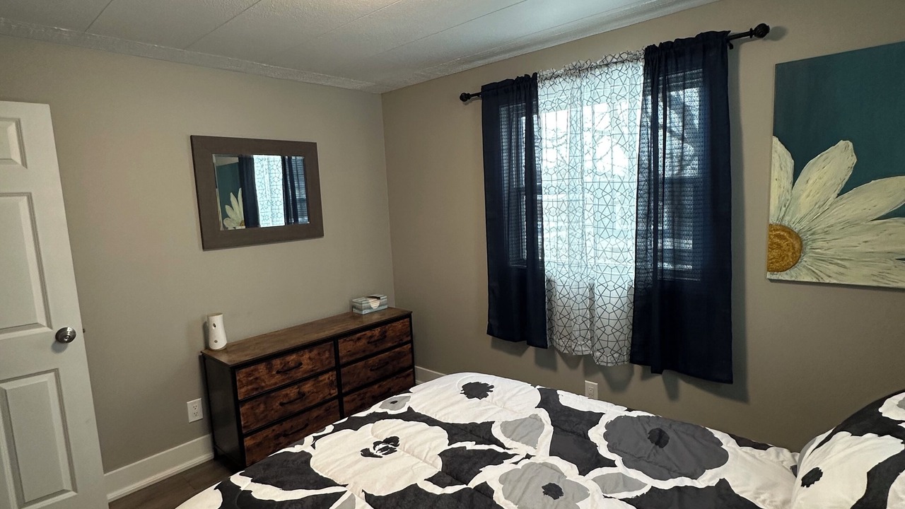 Photo of Bedroom in Shippenville