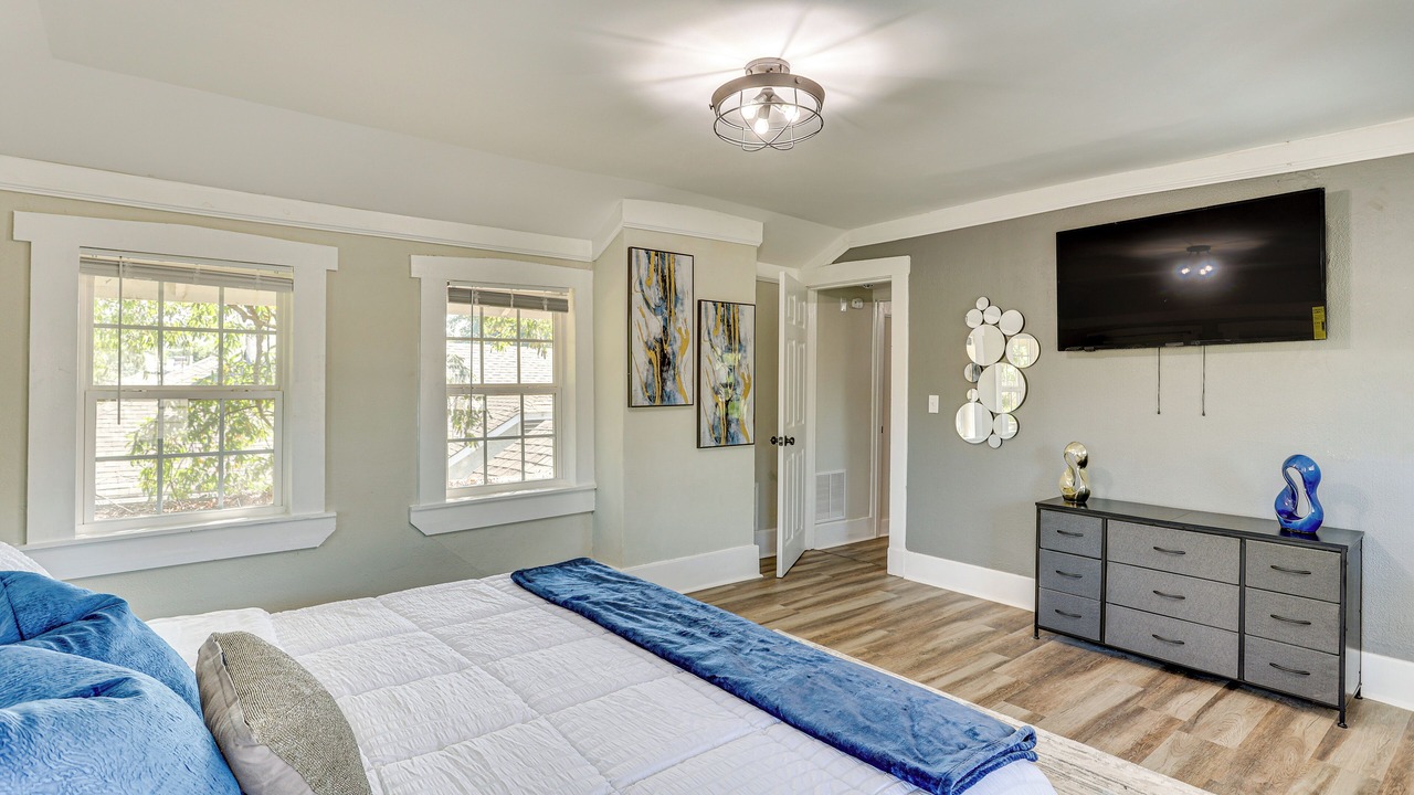 Photo of Bedroom in Crosstown