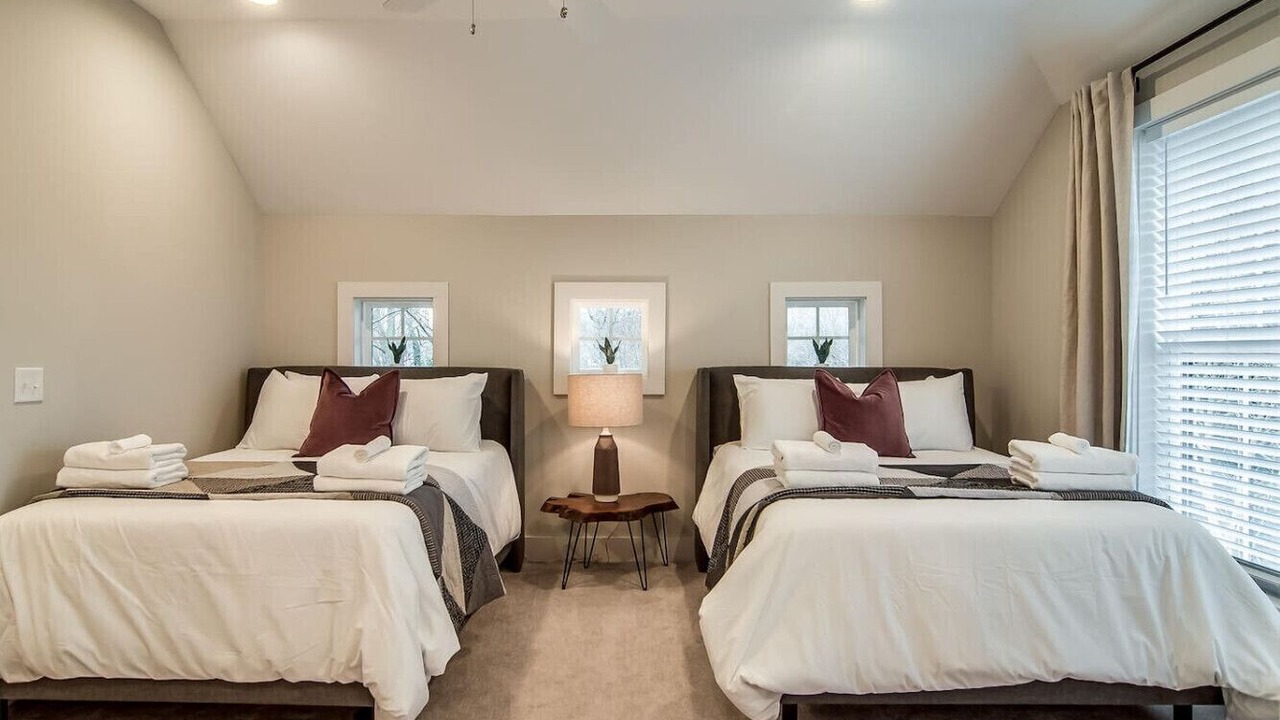 Photo of Bedroom in Historic Waverly