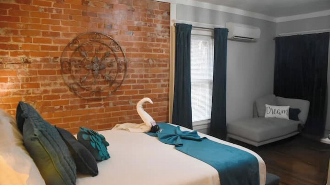 Photo of Bedroom in Huntington