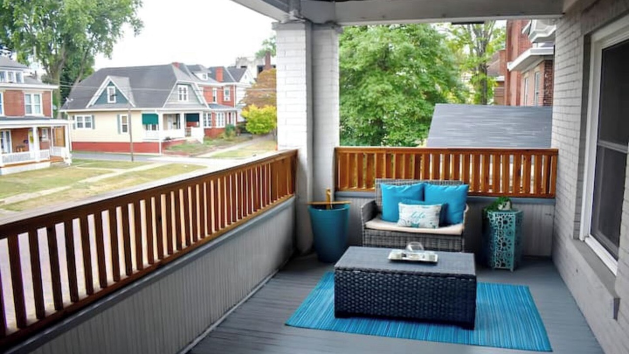 Photo of Patio Balcony in Huntington