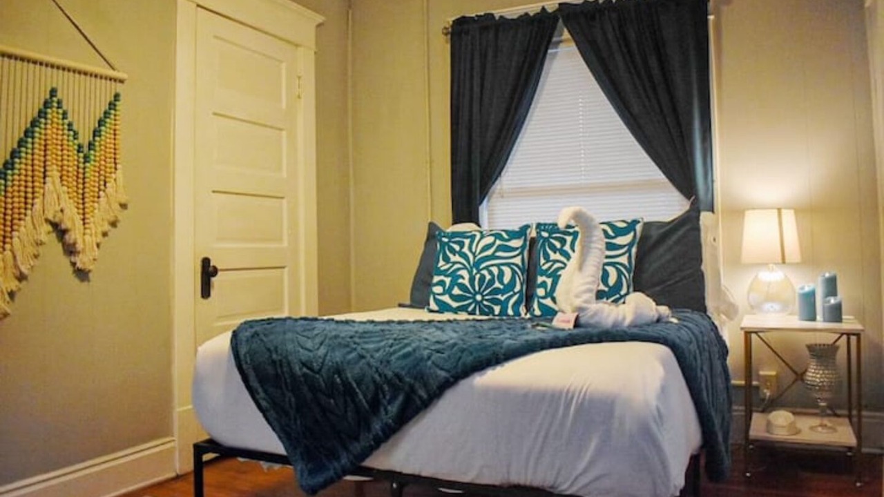 Photo of Bedroom in Huntington