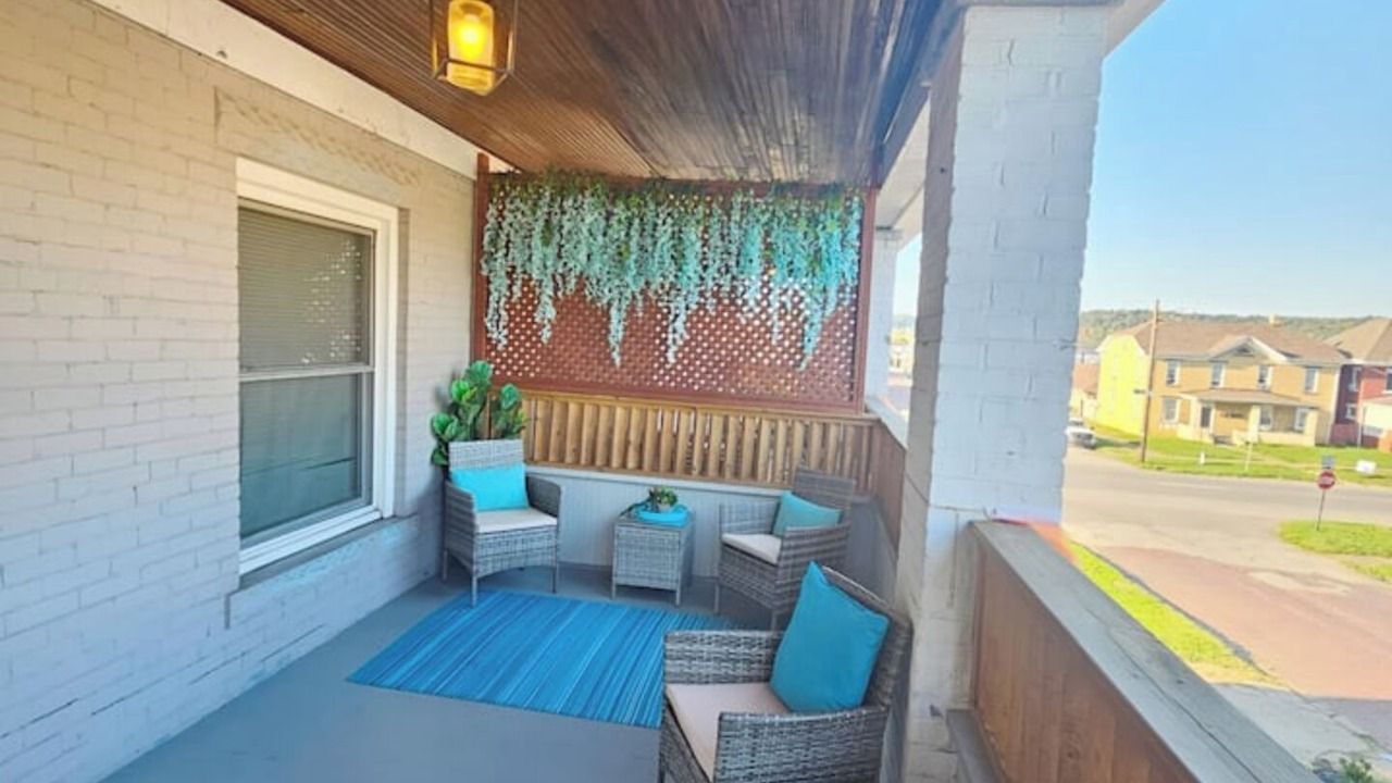 Photo of Patio Balcony in Huntington