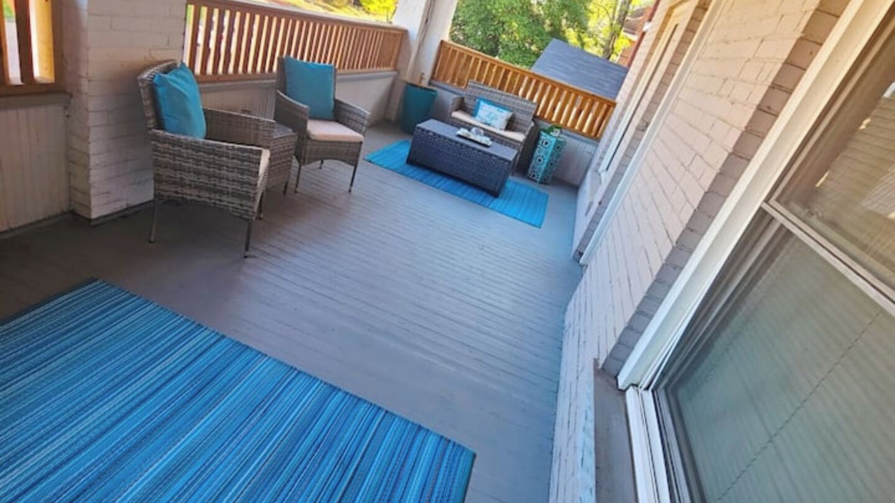 Photo of Patio Balcony in Huntington