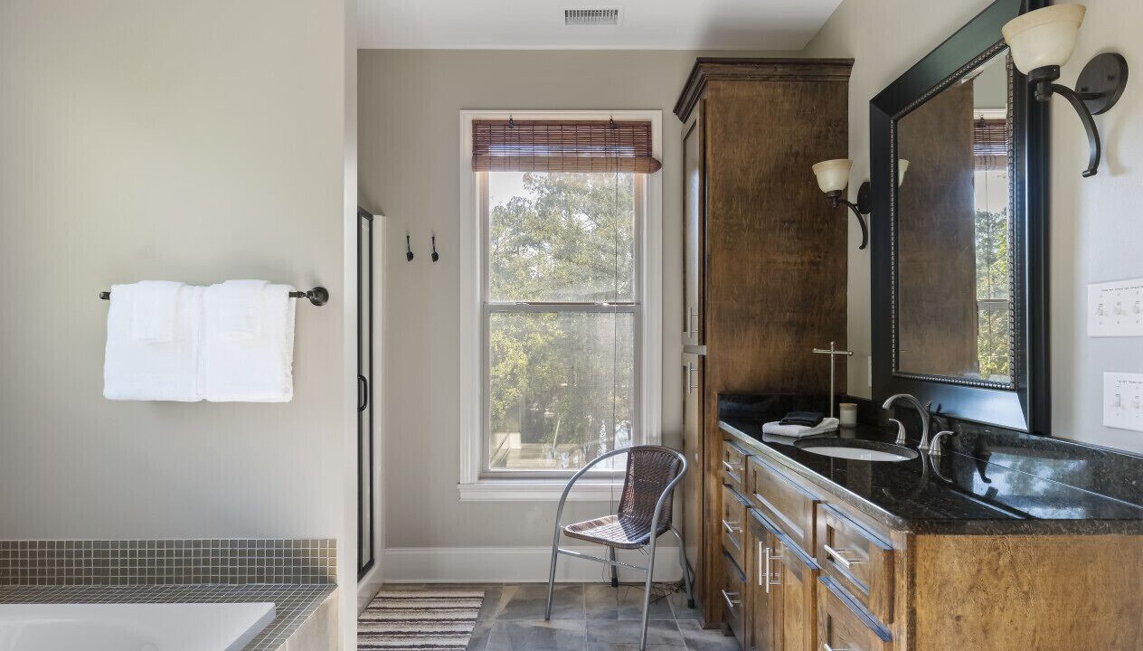 Photo of Bathroom in Leesville