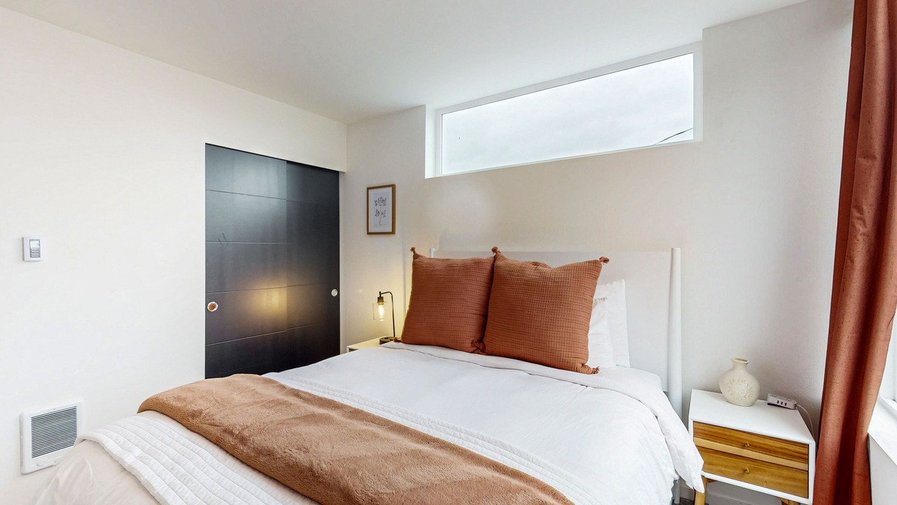 Photo of Bedroom in Greenwood