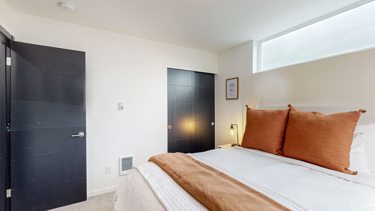 Photo of Bedroom in Greenwood